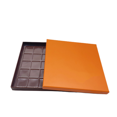 Luxusschokolade, die orange PC des Kraftpapier-Kasten-25 mit Plastikinnerem verpackt