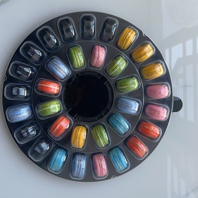 13 Schicht Macaron Display Stand Macaron Karton Verpackung Custom Printing