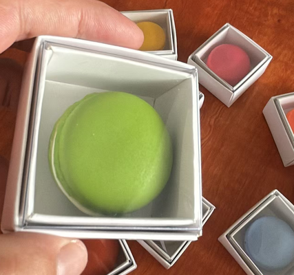 Öko-freundliche transparente Makkaron-Verpackungskiste mit individuellem Druck für Geschenke und Lebensmittel