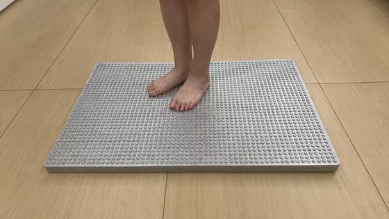 Mold Resistant Fast Drainage Shower Mat with Massage Bumps Non Slip Bath Mat for Bathroom Safety