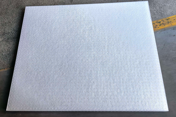Maßgeschneiderte, zu 100 % recycelbare EPP-Platte mit 30 kg/m³ Dichte für Verpackung und Isolierung